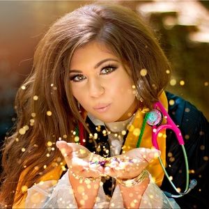 Meet your Posher, Ally